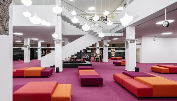 aalto-yliopisto-oppimiskeskus-makerspace-1-kuvatuomas_uusheimo-w700_fi